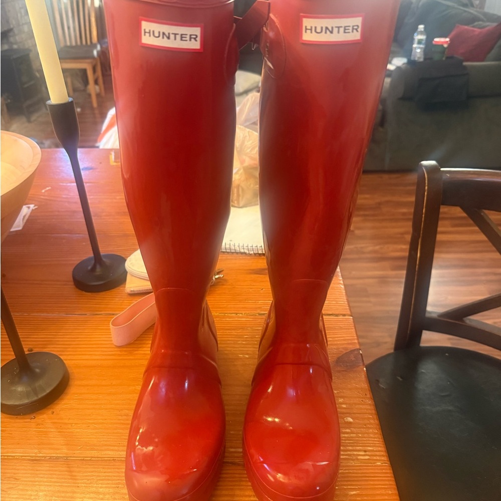 Hunter Vibrant Red Sole Boots